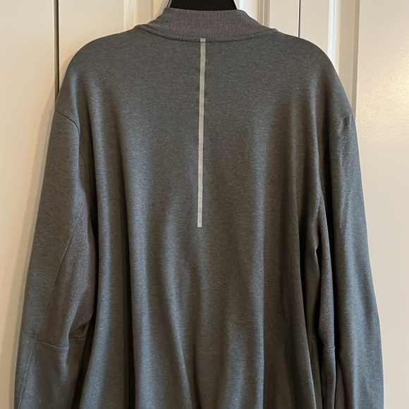 Lululemon men’s extra large track jacket - Picture 4 of 4